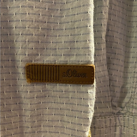 Boy’s size M // Oliver’s 100% Cotton Button down Shirt - Picture 3 of 6